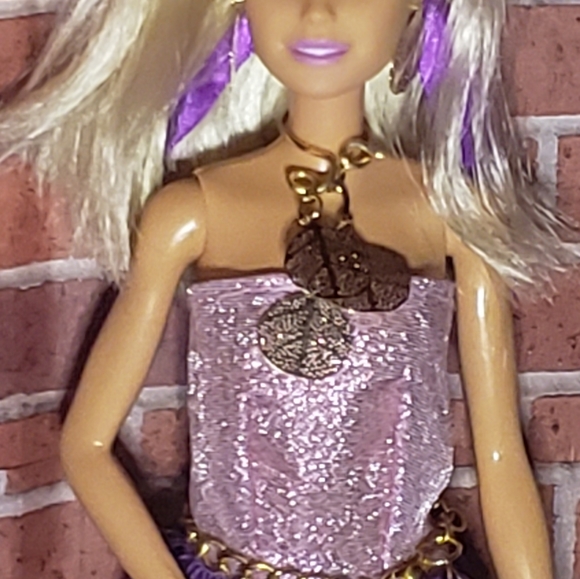 Restyled Barbies - Picture 7 of 12
